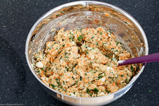 Chickpea patties with Möhren, and Feta